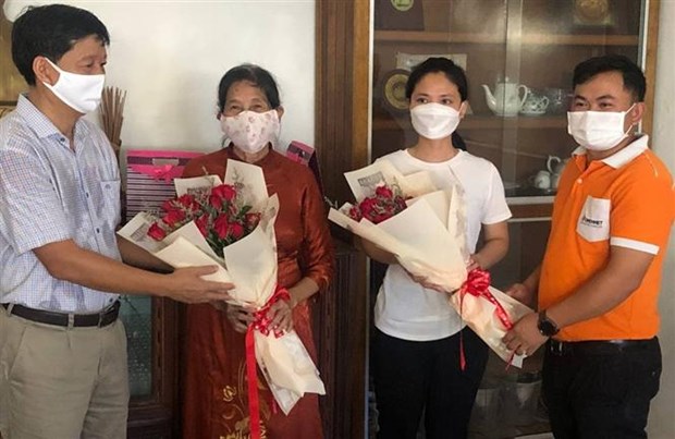 20 novembre Félicitations à des enseignants vietnamiens au Cambodge